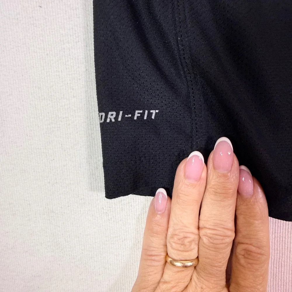 Nike Dri-FIT Training Top Large Black Long Sleeve Mesh Athletic Running Gym